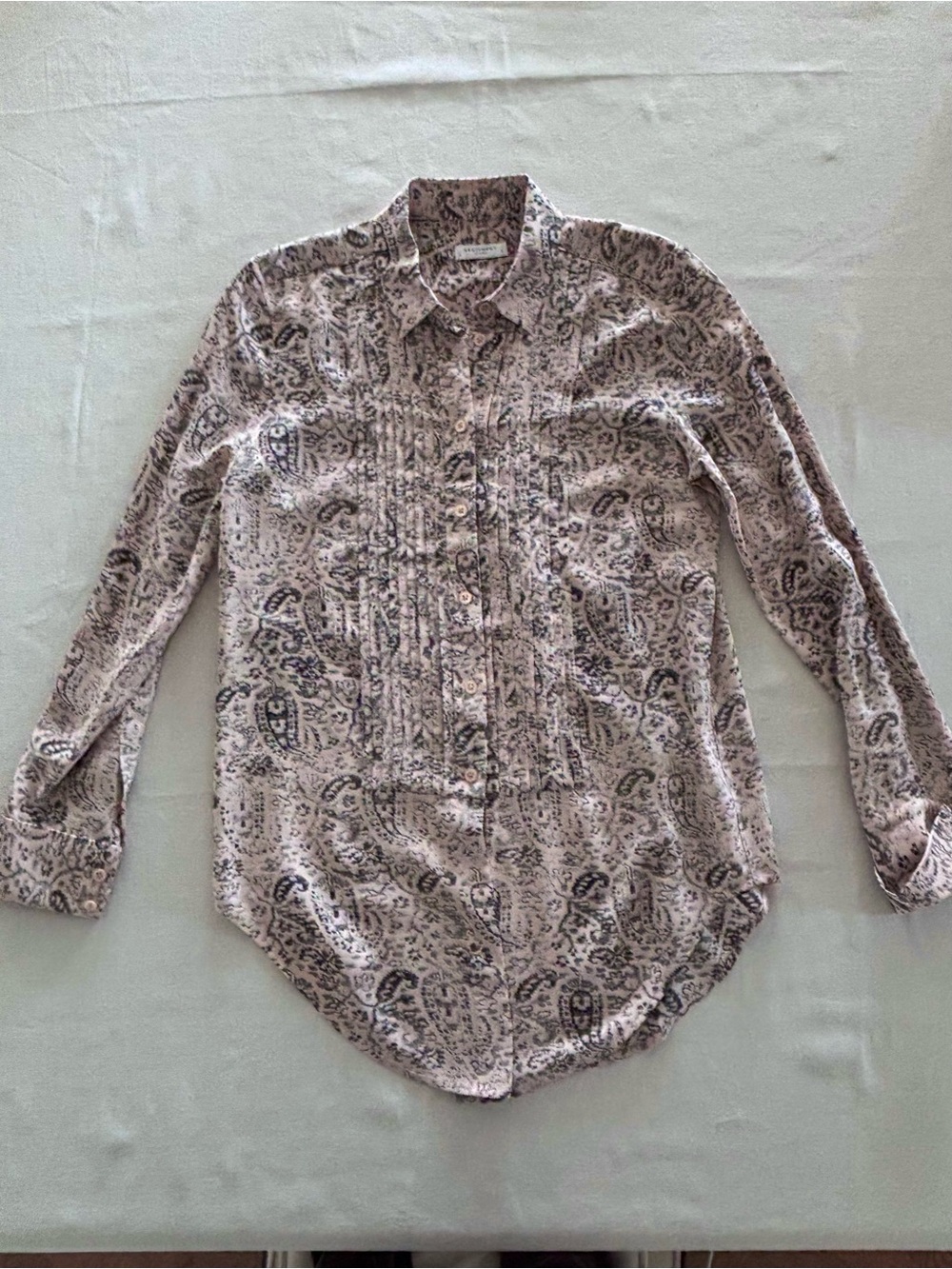 EQUIPMENT 100% silk shirt light pink beige paisley S